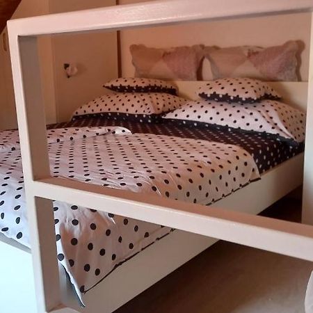 Апартаменти Apartman Niki, Medov Dolac - Lovrec Екстер'єр фото