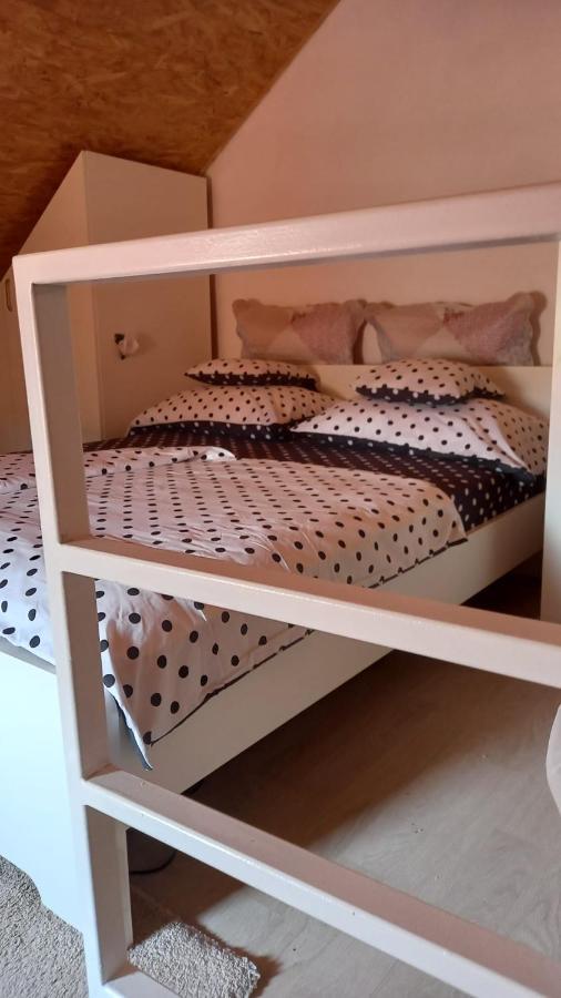 Апартаменти Apartman Niki, Medov Dolac - Lovrec Екстер'єр фото